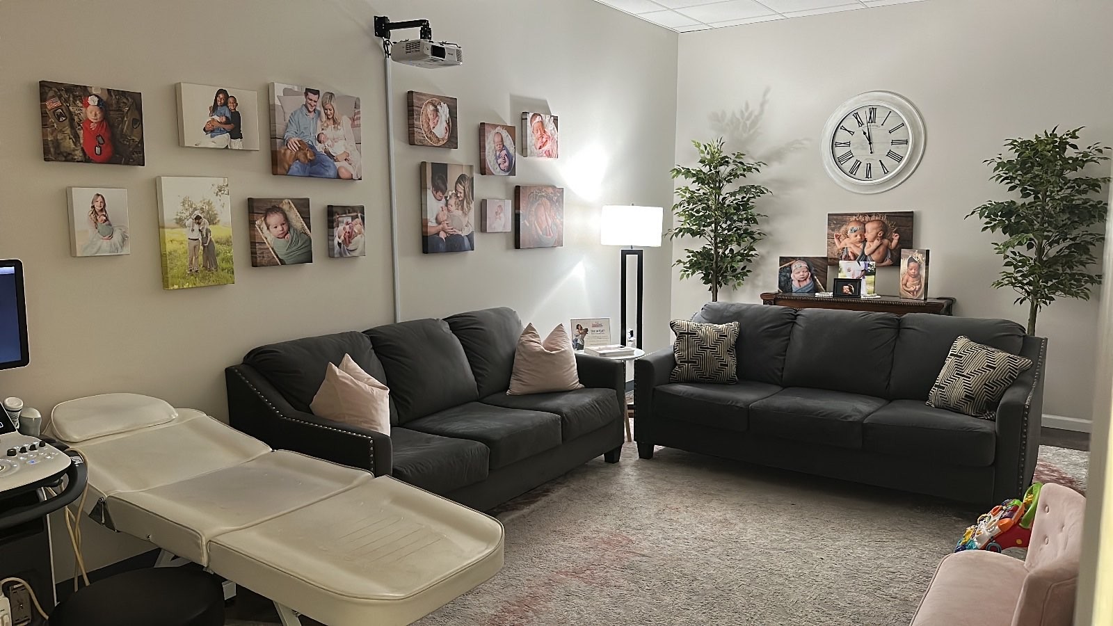The 3D/4D ultrasound studio at From Bumps 2 Babies in Enterprise, Alabama